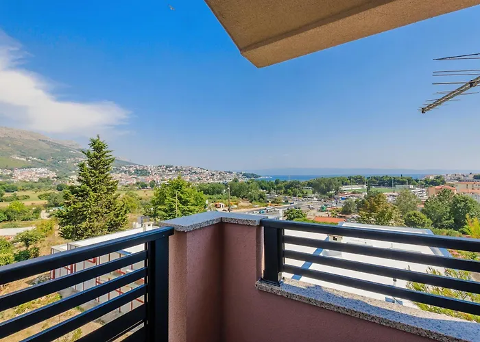 Pinia Split