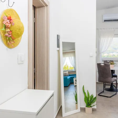 Pinija Apartman