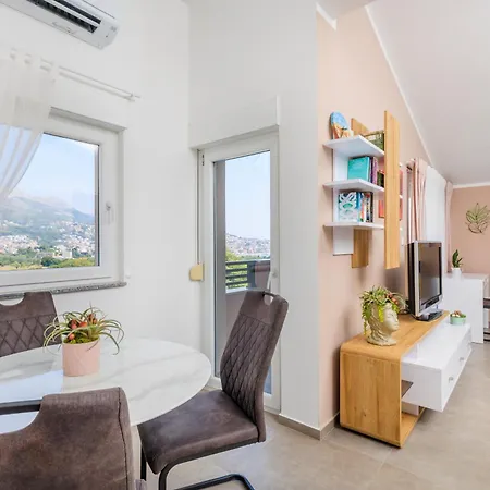 Apartment Pinia