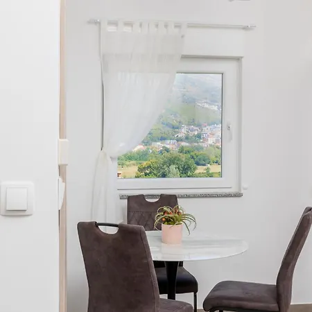 Pinija Apartman Split