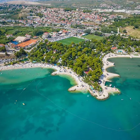 Pinija * Split